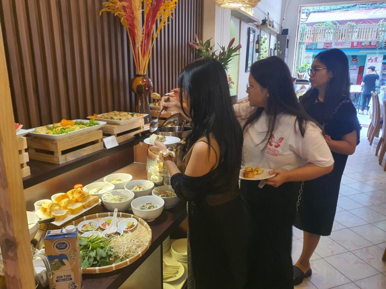 Na Nue Hotel Ho Chi Minh City Bagian luar foto